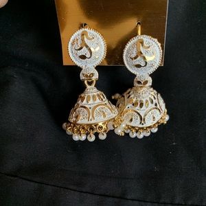 Jhumkas
